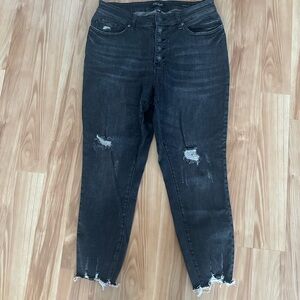 Judy Blue Women's Black Distressed Jeans